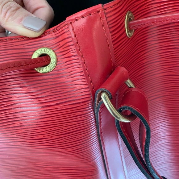 Louis Vuitton Large Epi Noe Bag In Red - Picture 11 of 16